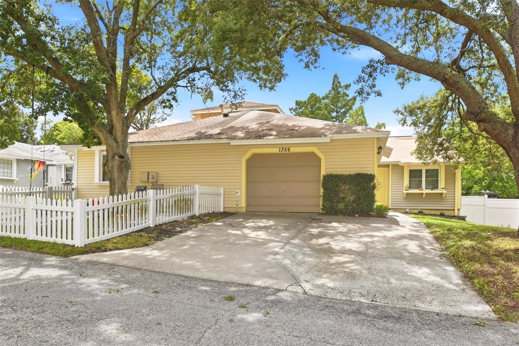 Photo of 1356 Landry Circle, Longwood, FL 32750 (MLS # O6425579)