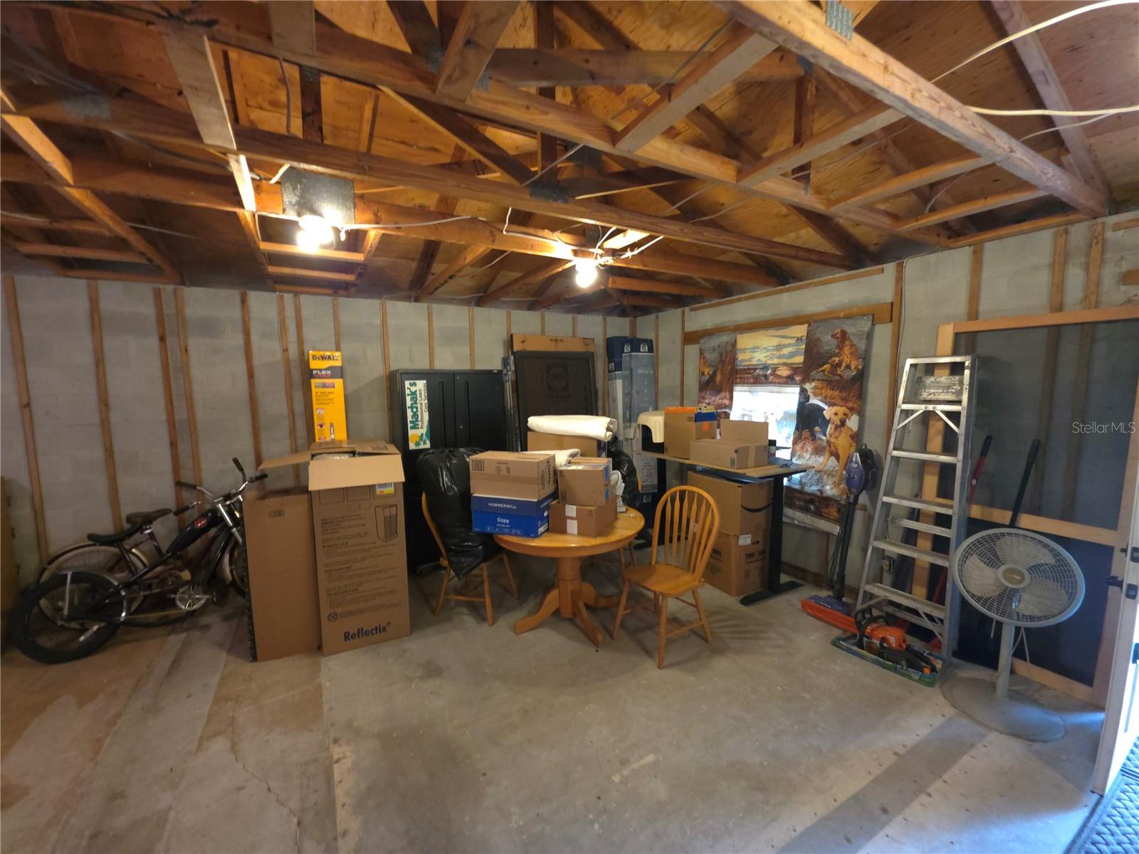 ACREAGE & UNREC - Residential