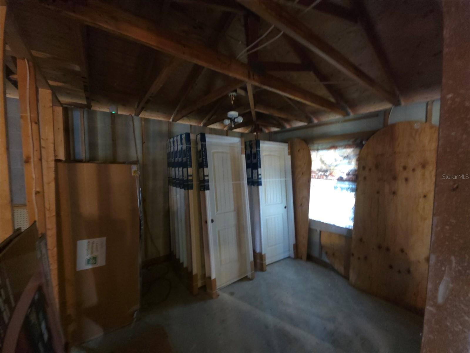 ACREAGE & UNREC - Residential