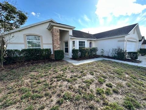Photo of 233 Via Del Sol Drive, Davenport, FL 33896 (MLS # L4958612)