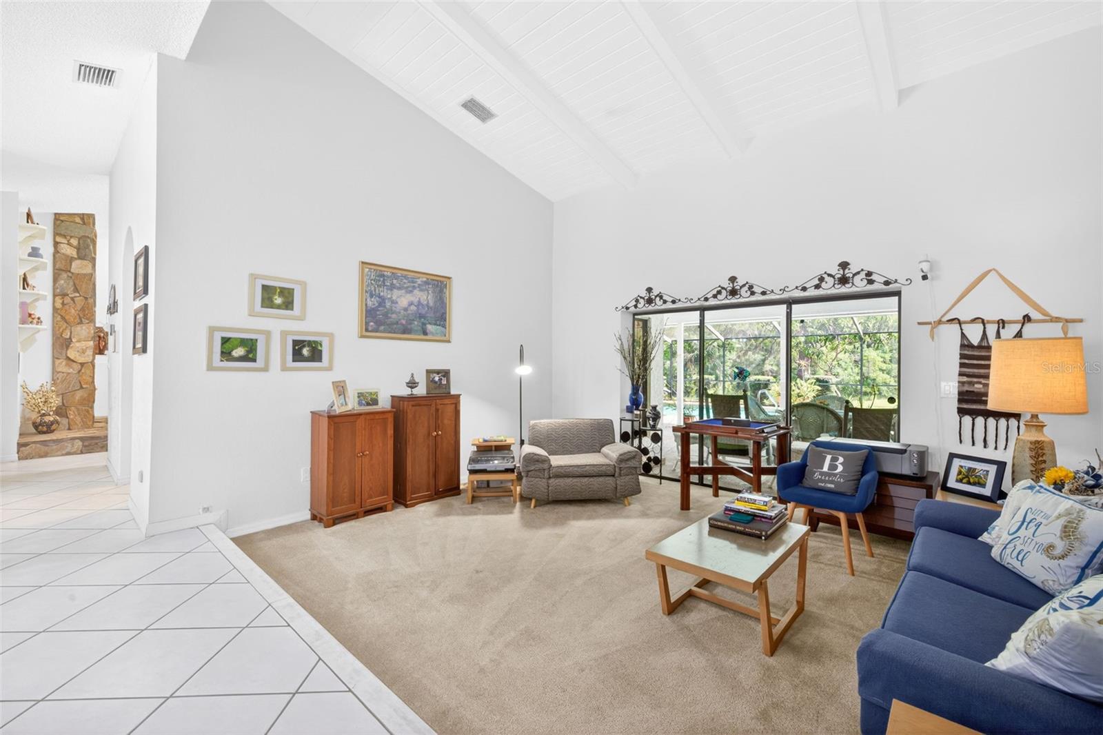 VILLAGE X UNIT 1 OF CARROLLWOO - Residential