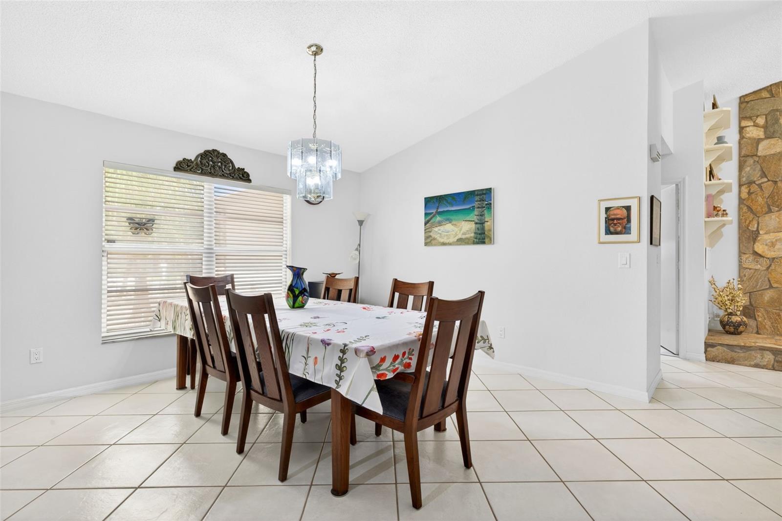 VILLAGE X UNIT 1 OF CARROLLWOO - Residential