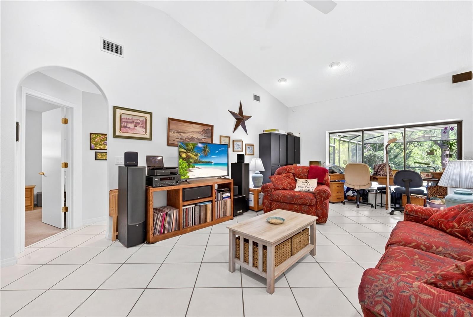 VILLAGE X UNIT 1 OF CARROLLWOO - Residential