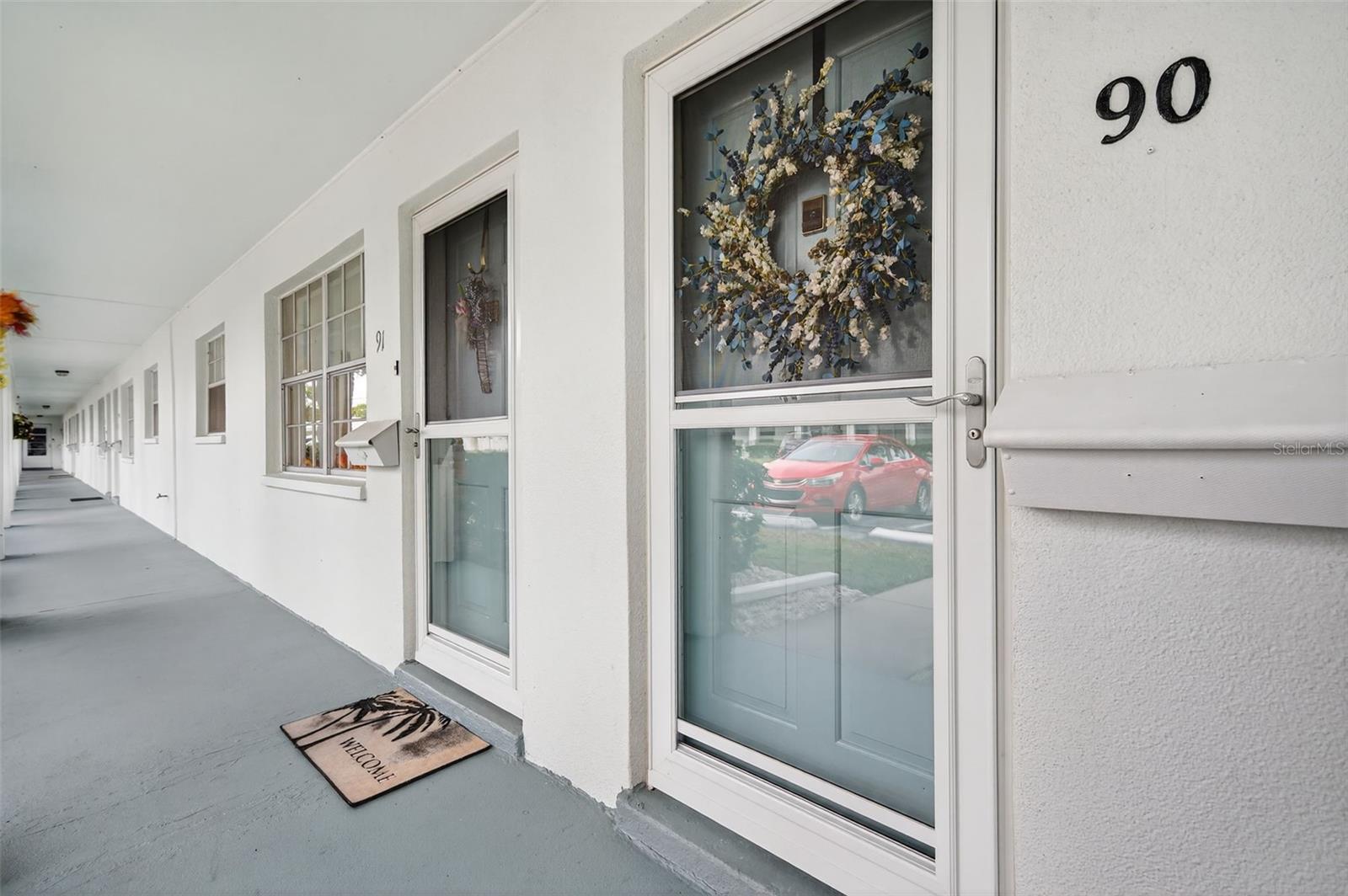 TWIN OAKS APTS - Residential