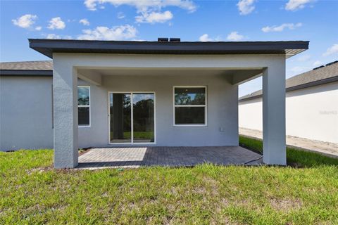 A home in PALMETTO