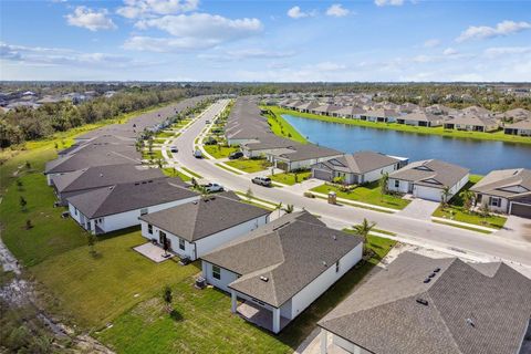 A home in PALMETTO