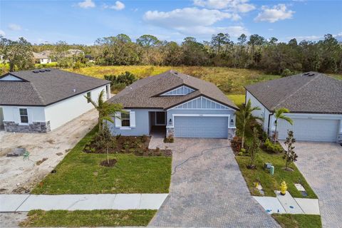 A home in PALMETTO