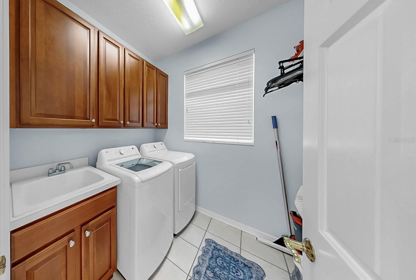 FOX WOOD PH 06 - Residential Lease