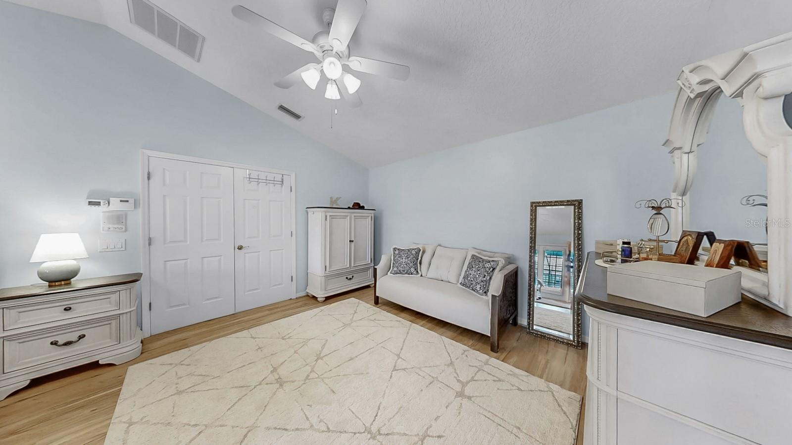 FOX WOOD PH 06 - Residential Lease