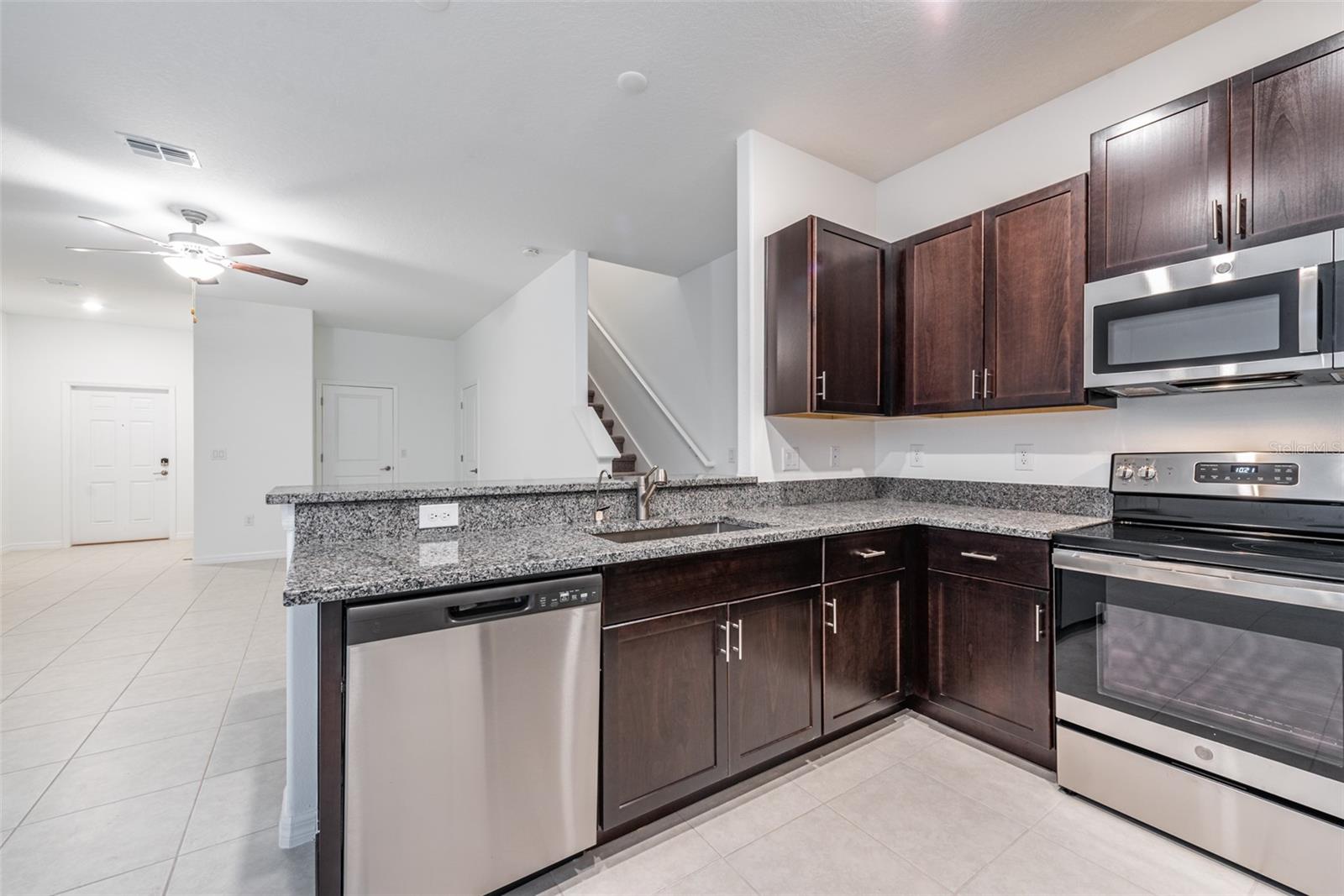 14348 EDITORS NOTE STREET