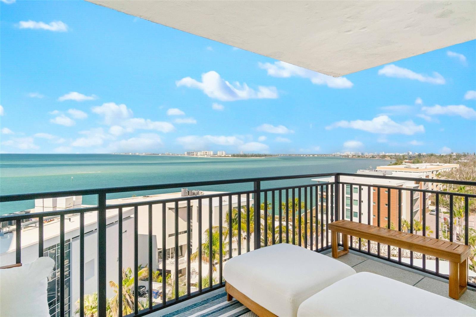 4822 OCEAN BOULEVARD 8C