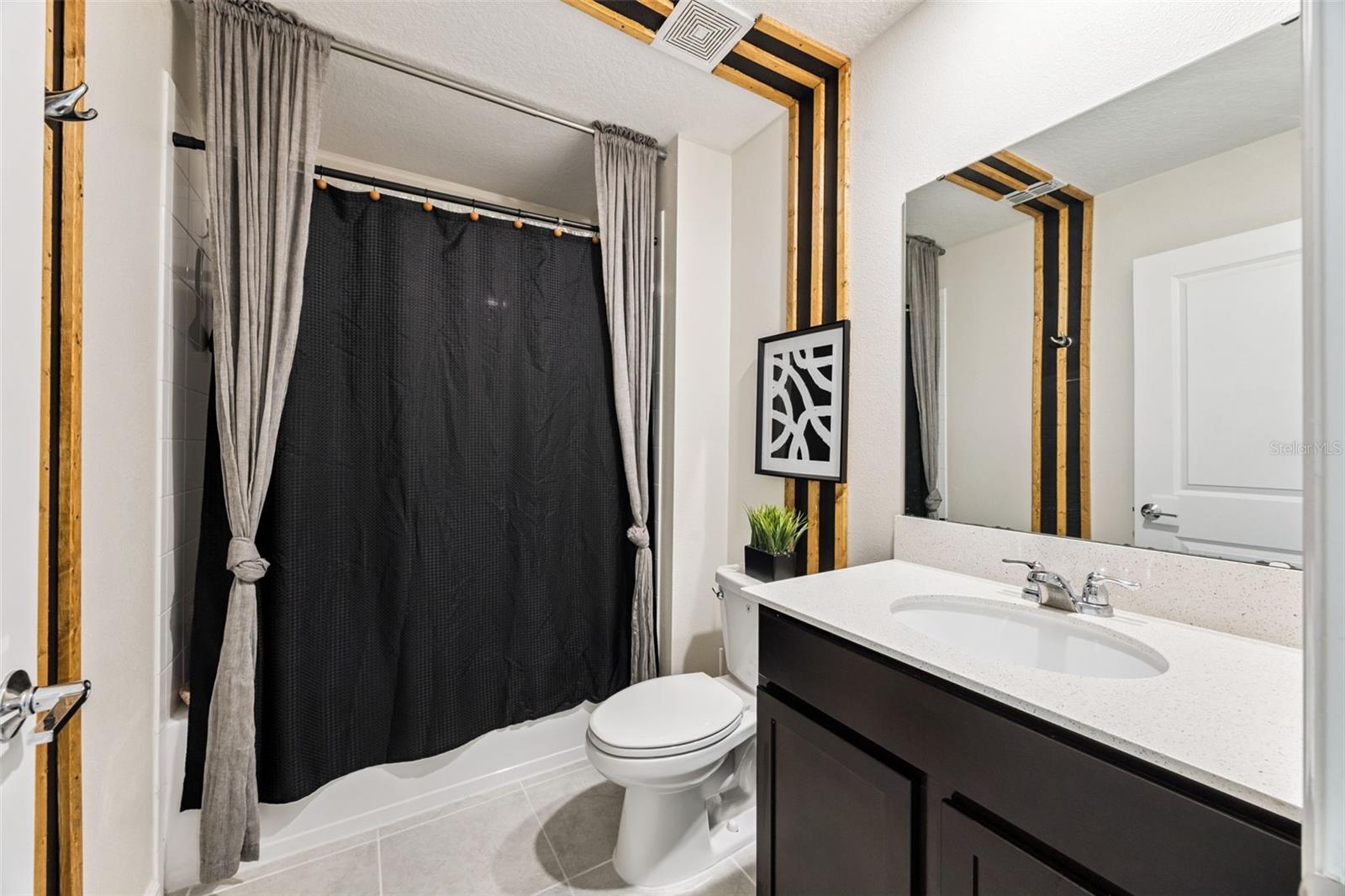 STOREY CREEK 40S - Residential