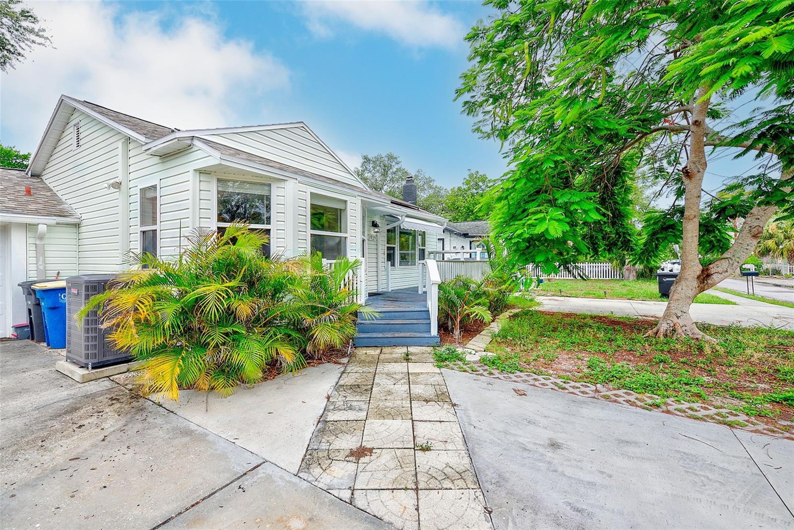 1929 SPRINGTIME AVENUE