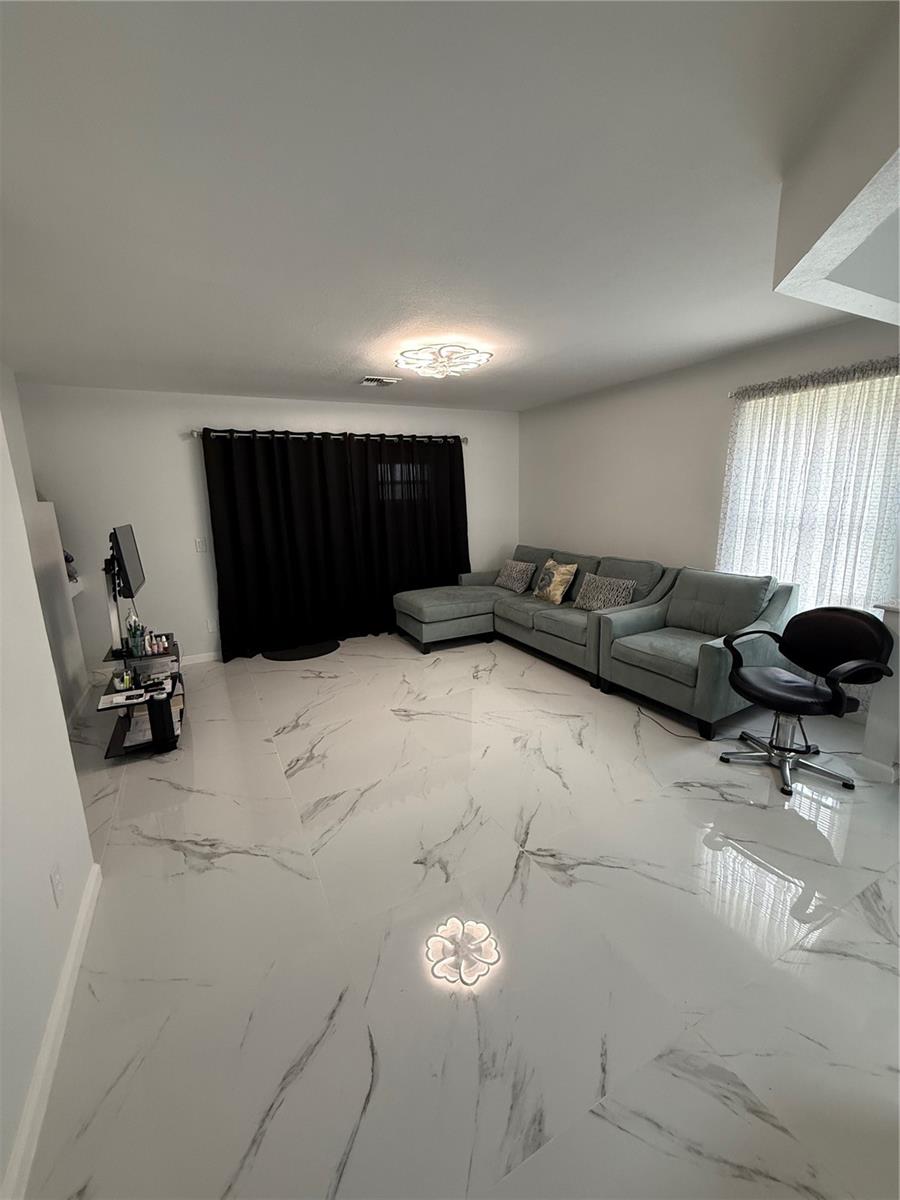 POINCIANA VILLAS - Residential Lease