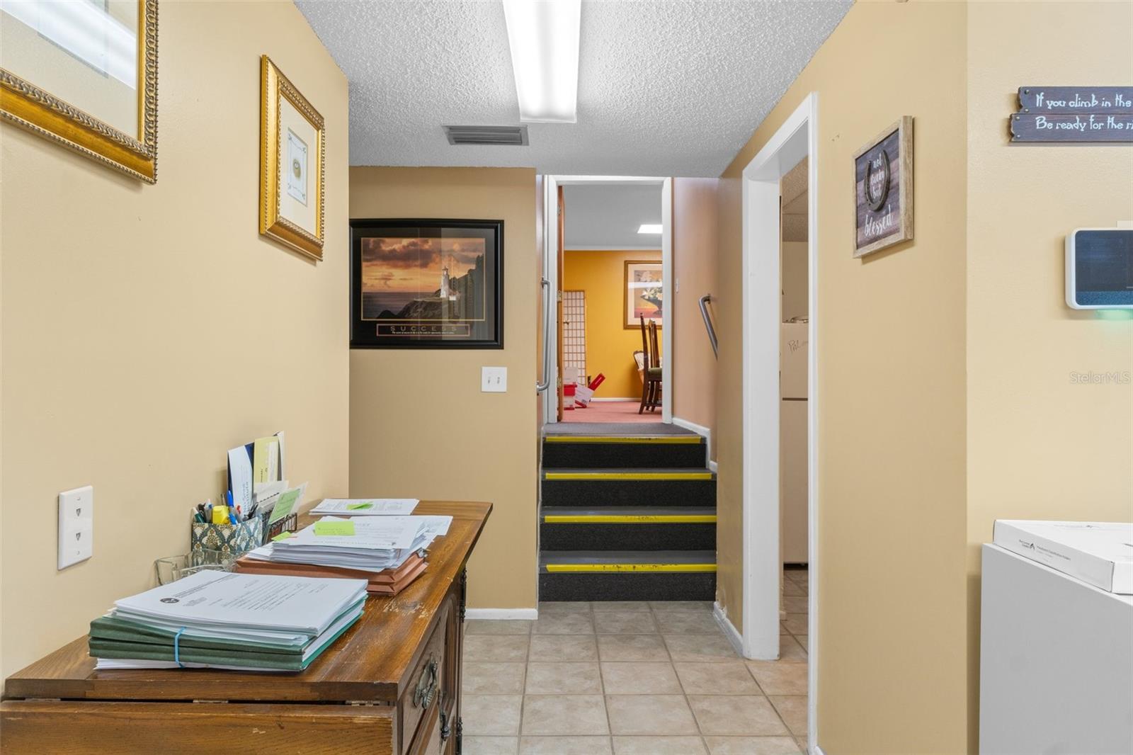 HUDSON - Commercial Sale