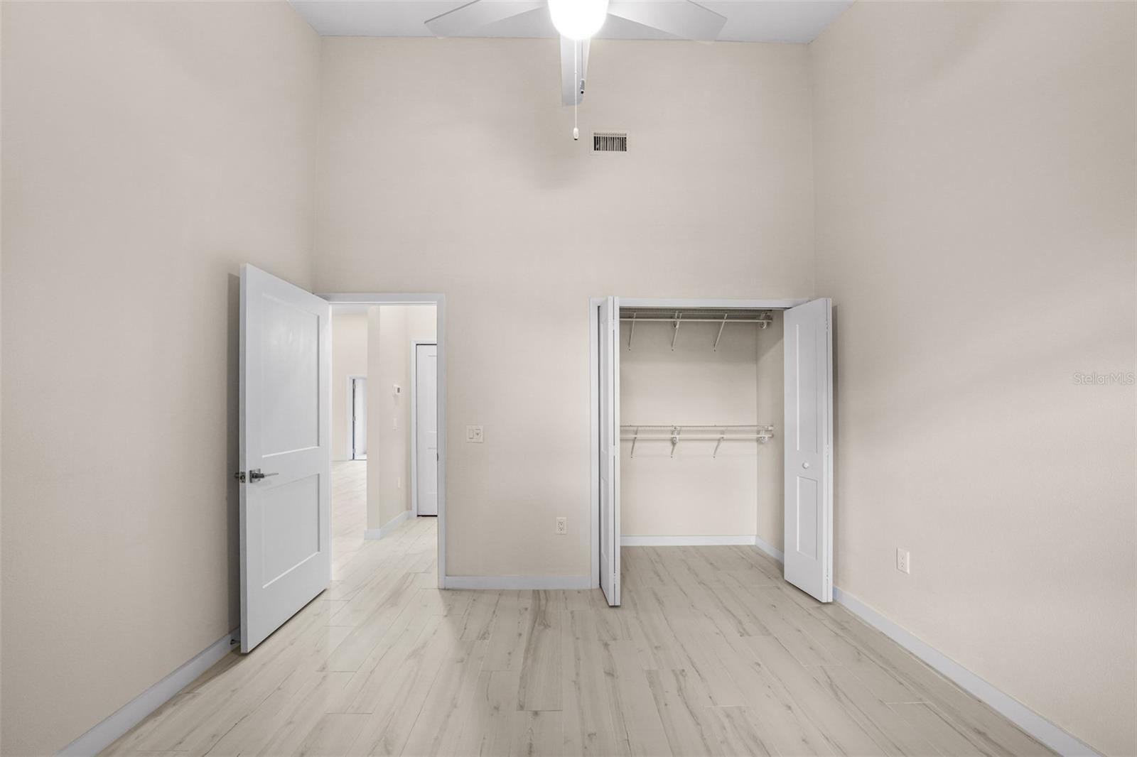 FLORINA ISLE CONDOMINIUM - Residential Lease