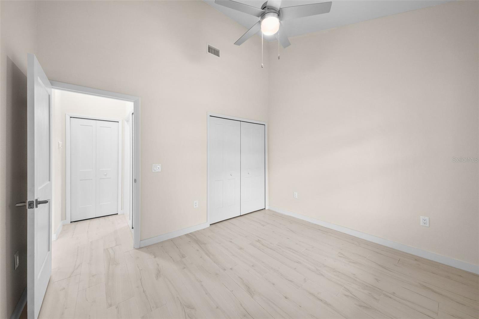 FLORINA ISLE CONDOMINIUM - Residential Lease