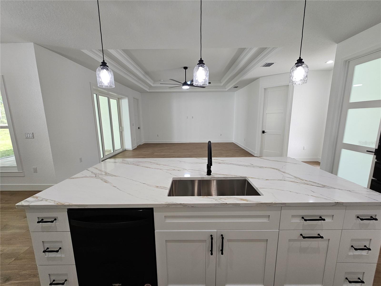 ROYAL HIGHLANDS - Residential