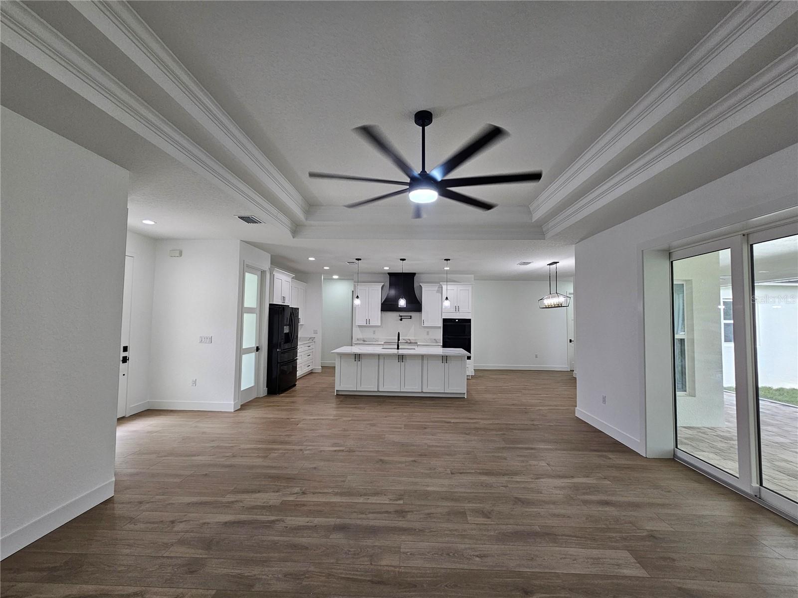 ROYAL HIGHLANDS - Residential