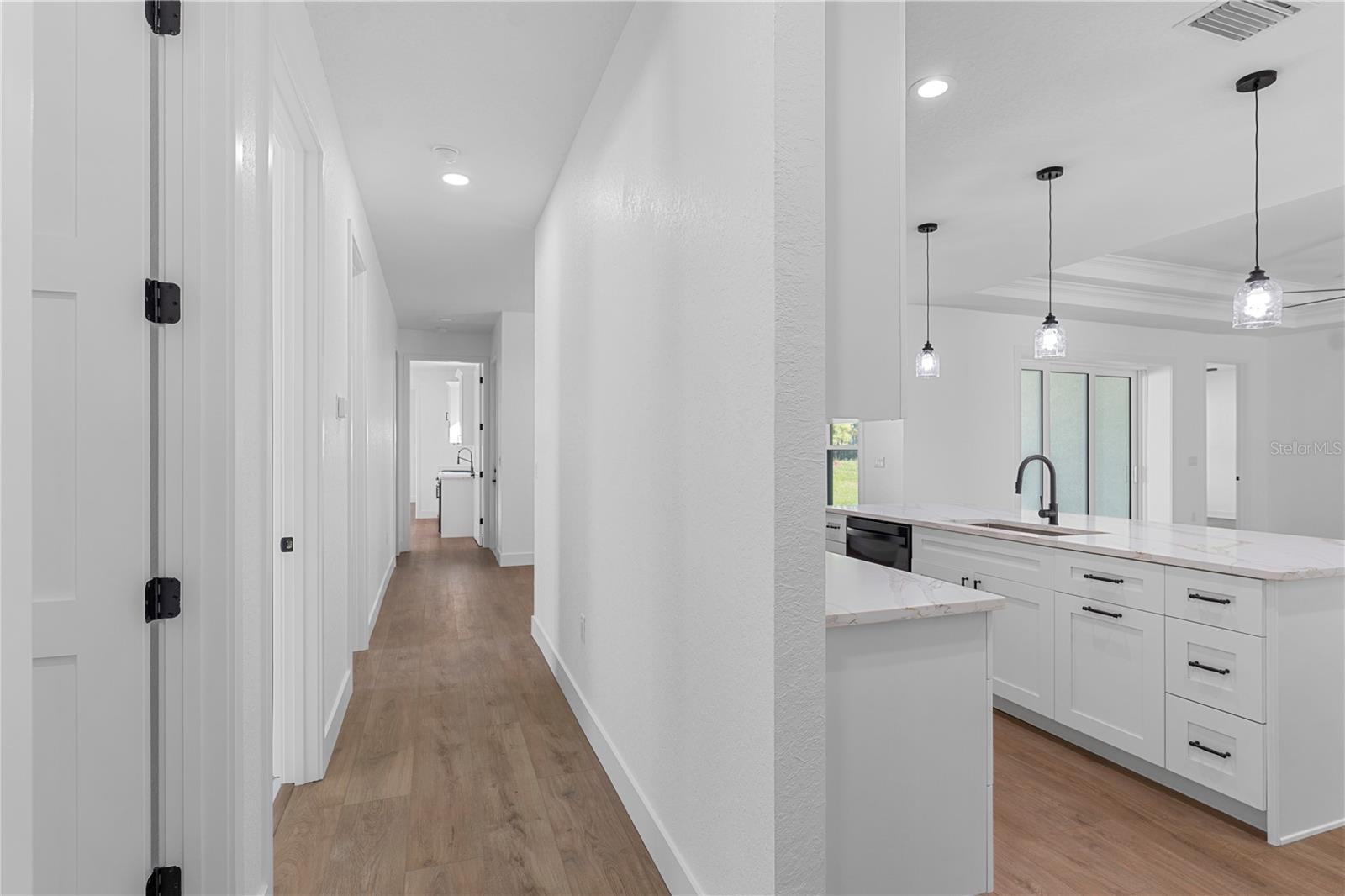 ROYAL HIGHLANDS - Residential