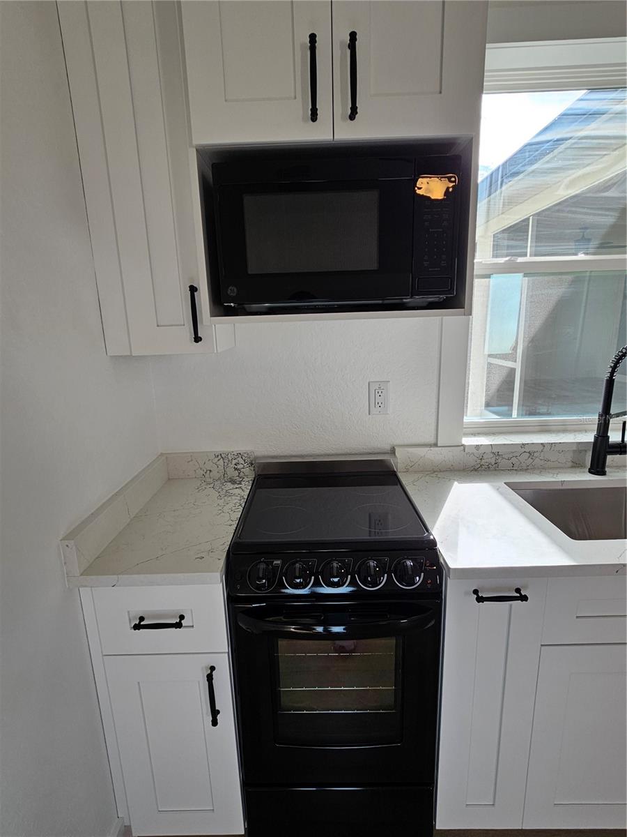 ROYAL HIGHLANDS - Residential