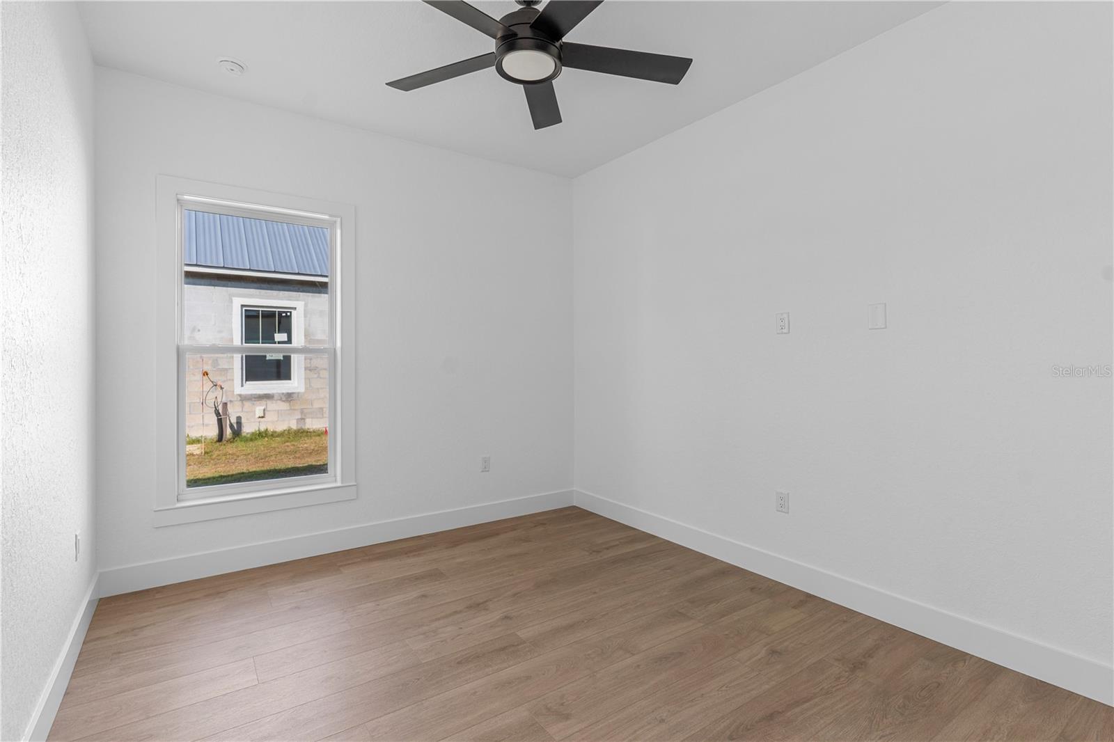 ROYAL HIGHLANDS - Residential