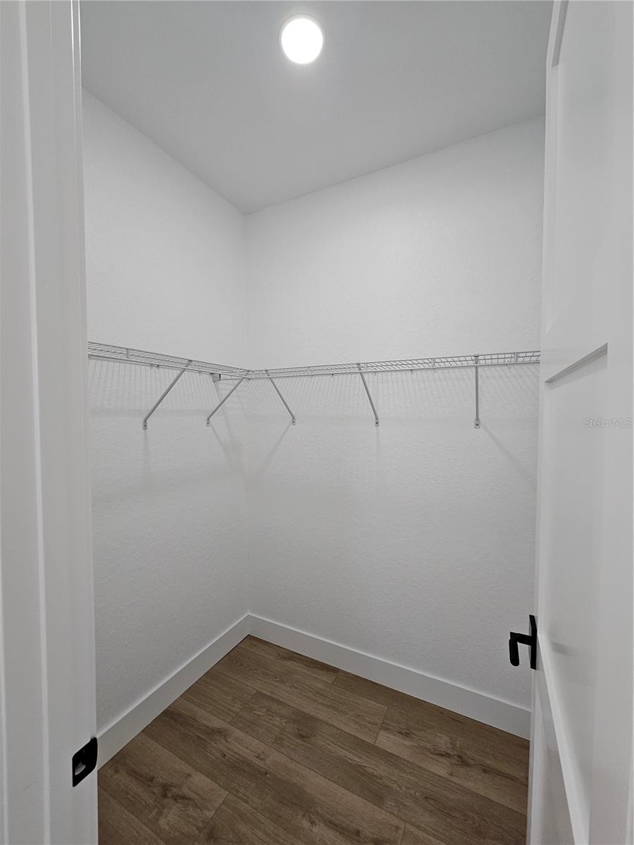 ROYAL HIGHLANDS - Residential