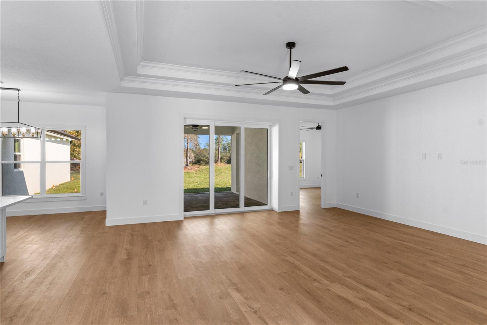 ROYAL HIGHLANDS - Residential