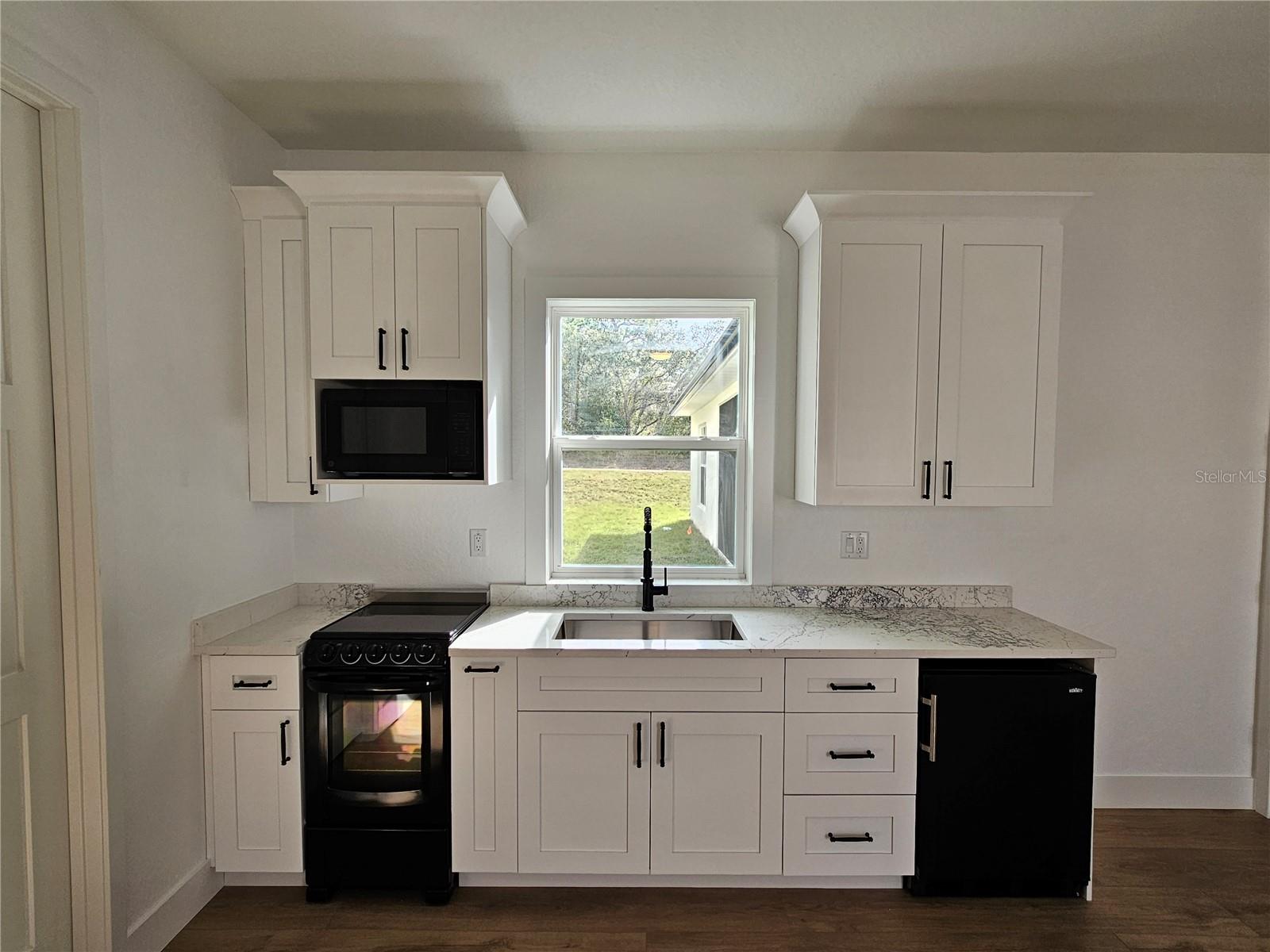 ROYAL HIGHLANDS - Residential