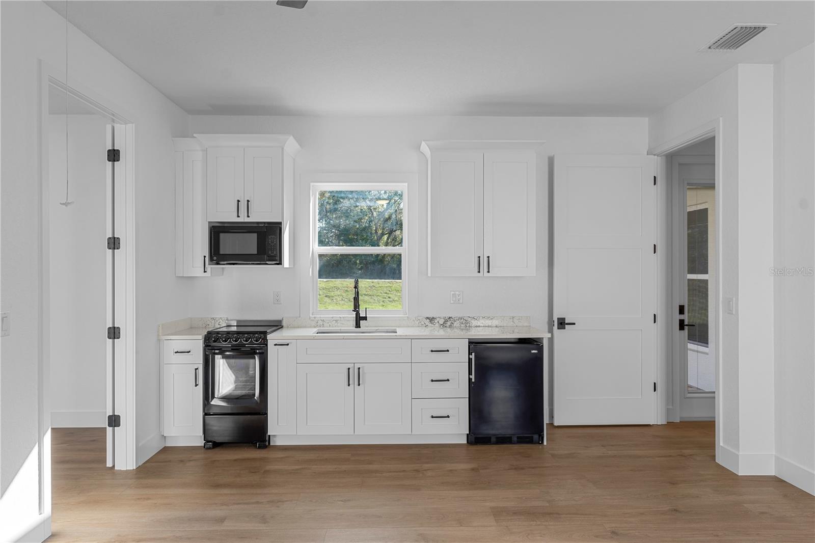 ROYAL HIGHLANDS - Residential