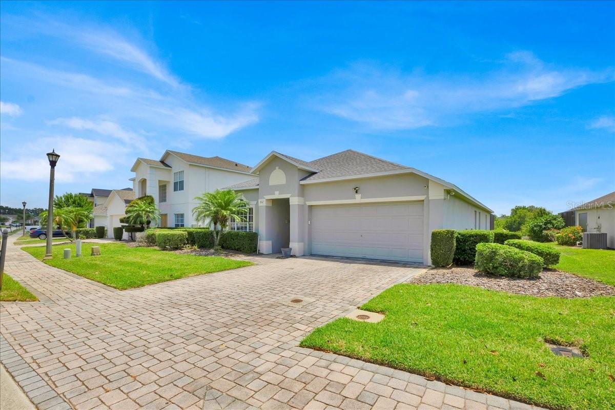 802 BALMORAL DRIVE