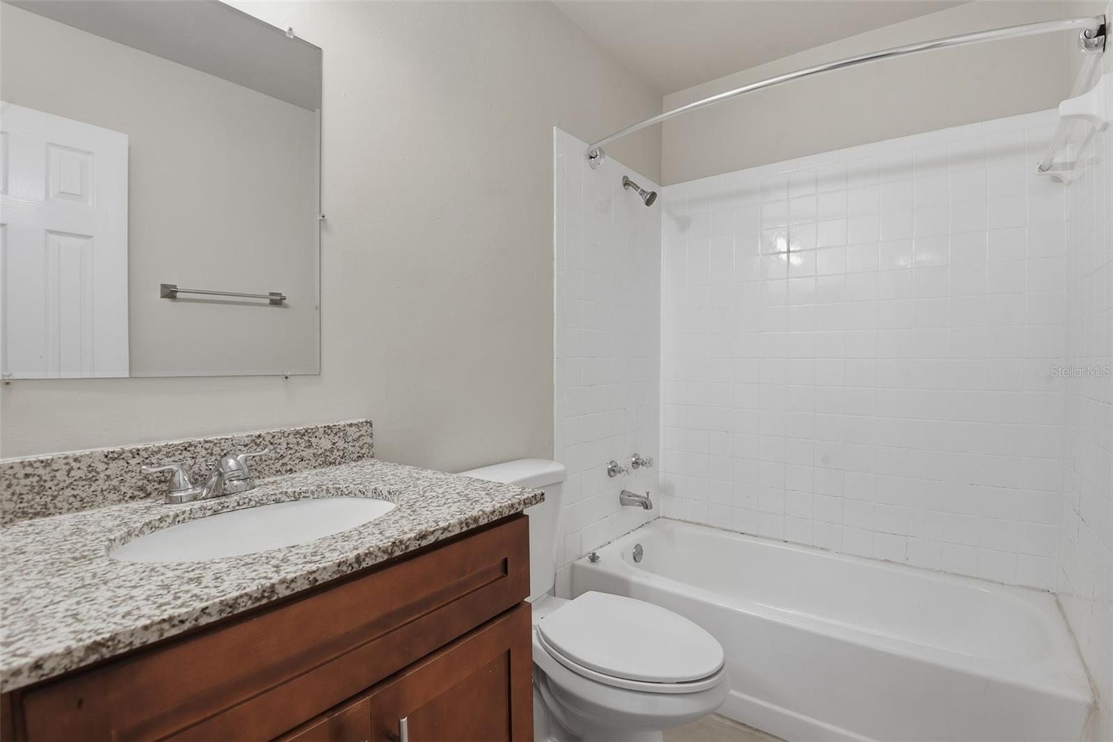 OAK PARK SEC 05 - Residential