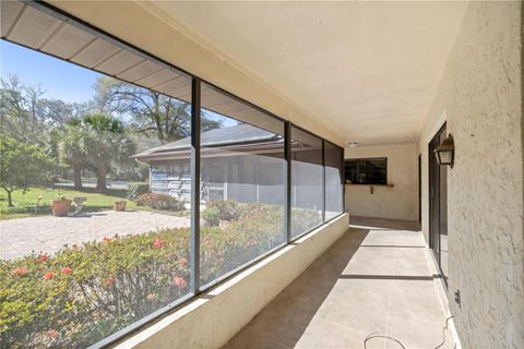 A home in DUNNELLON