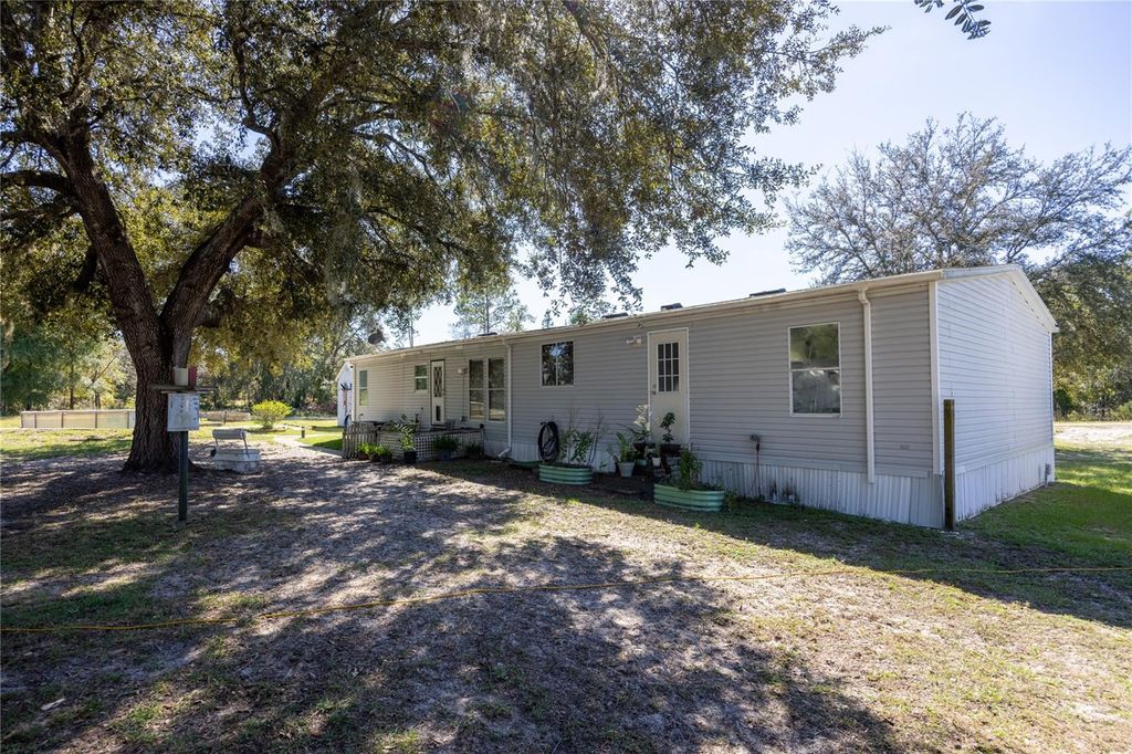 Photo of 11071 NE 78th Terrace, Bronson, FL 32621 (MLS # GC534636)