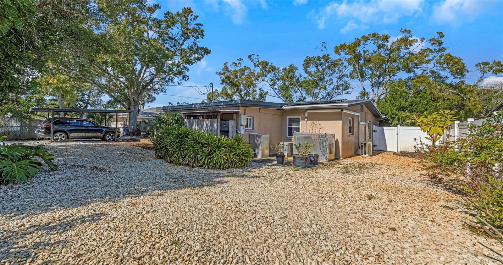 PASADENA GOLF CLUB ESTATES - Residential