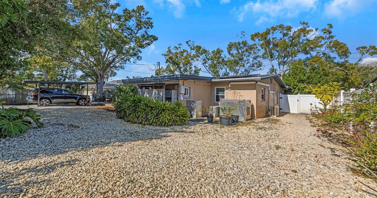 PASADENA GOLF CLUB ESTATES - Residential