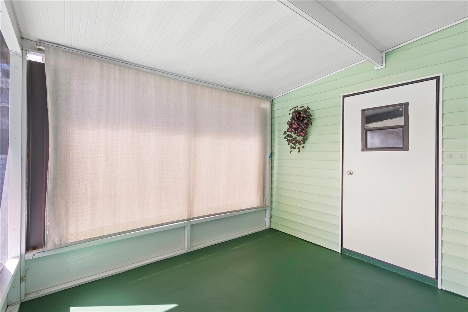 GARDEN GROVE OAKS - Residential