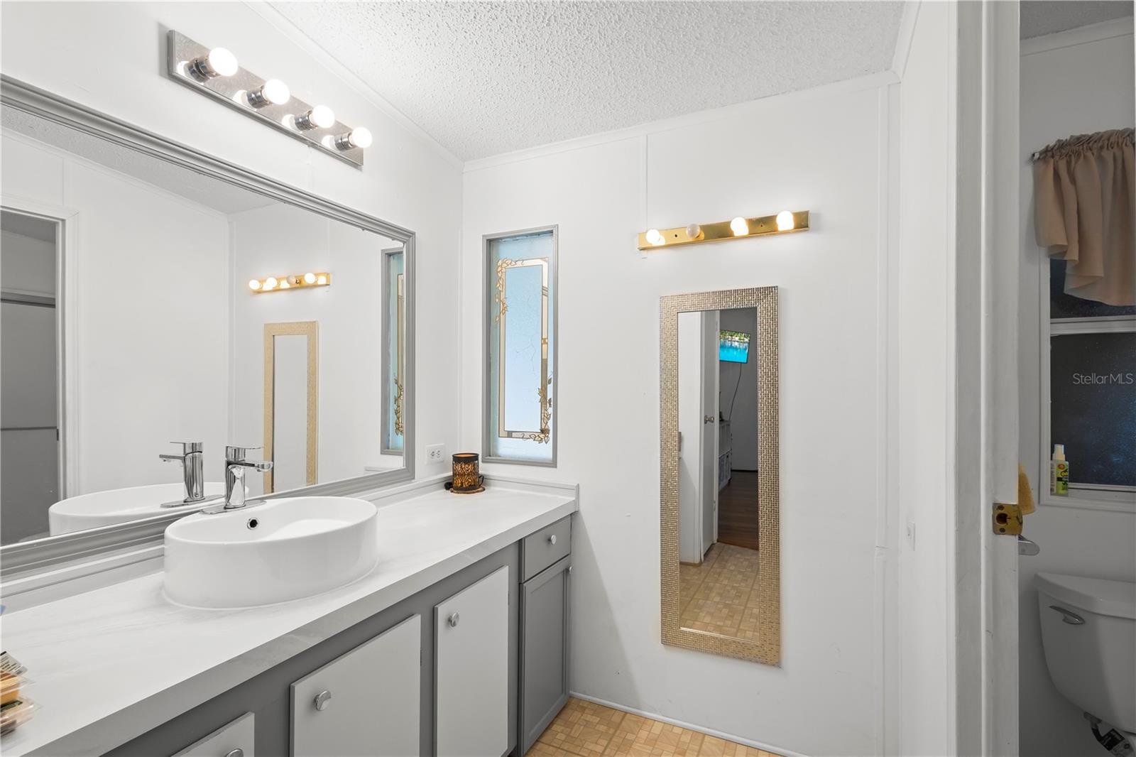 GARDEN GROVE OAKS - Residential