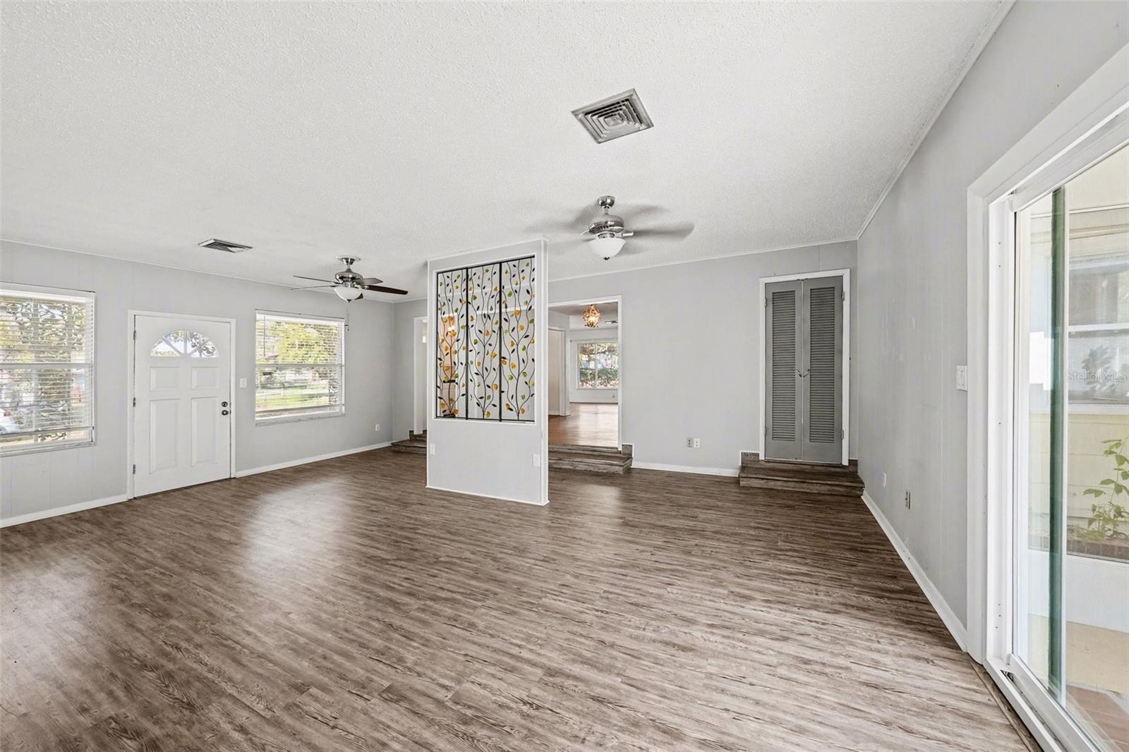 SCHOOL PARK - Residential