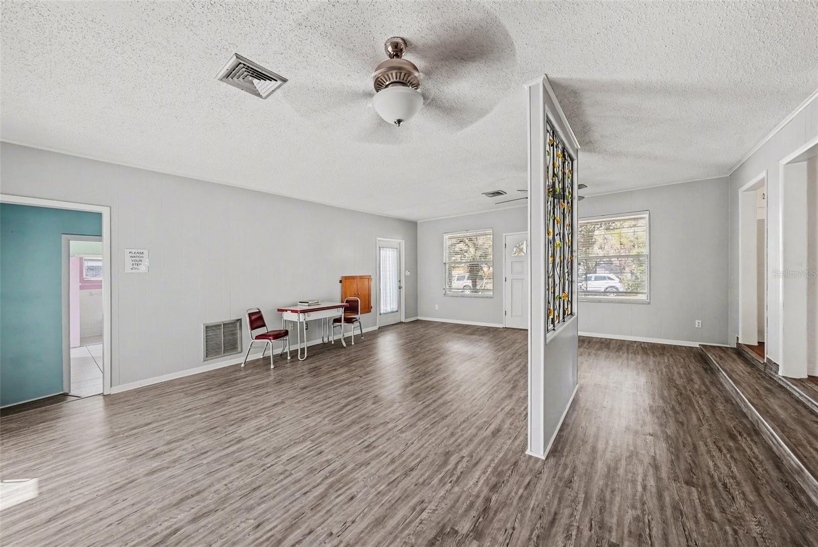 SCHOOL PARK - Residential