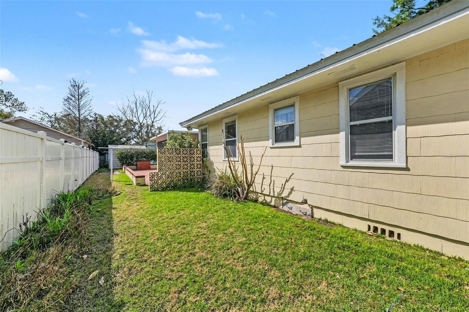 SCHOOL PARK - Residential