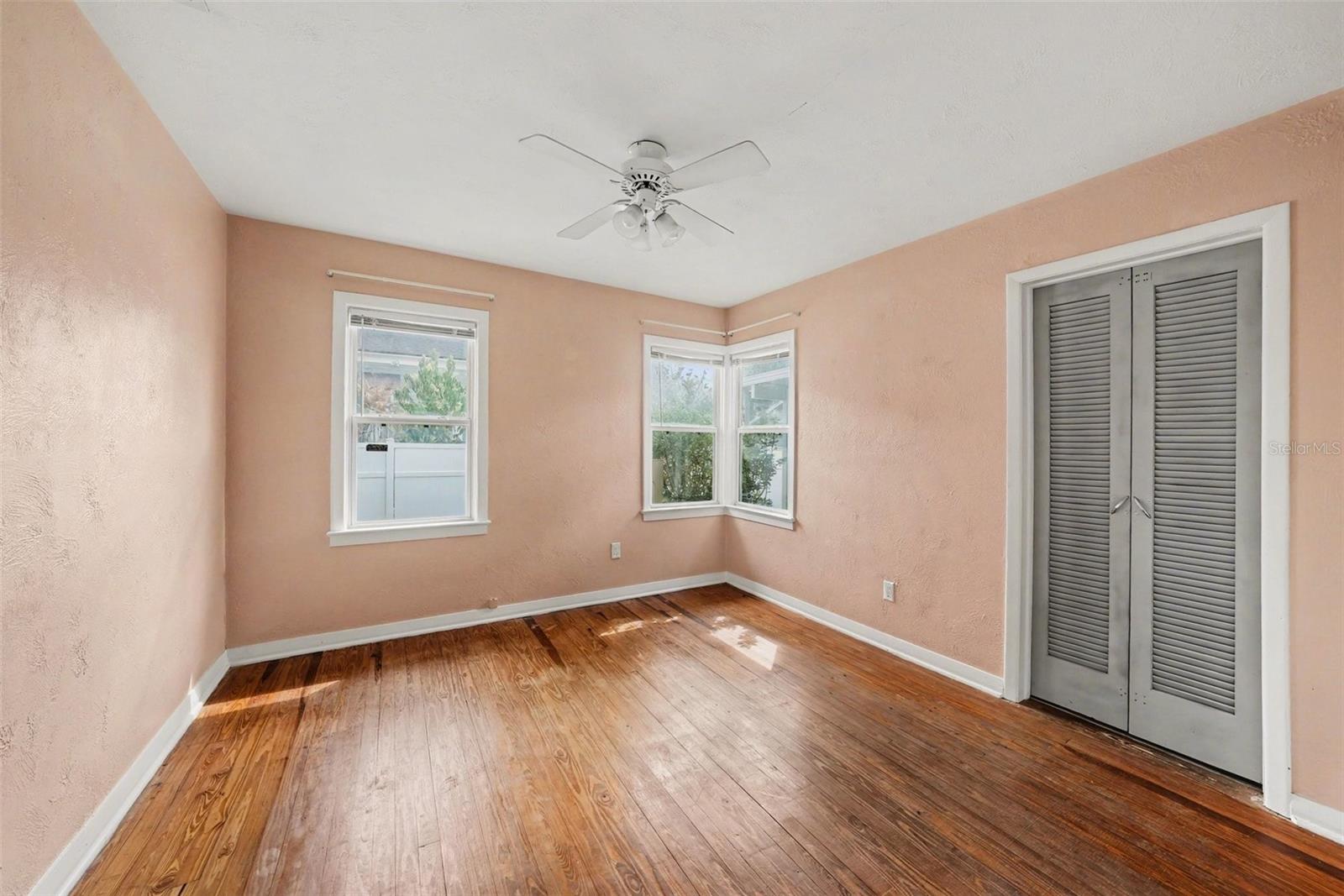 SCHOOL PARK - Residential