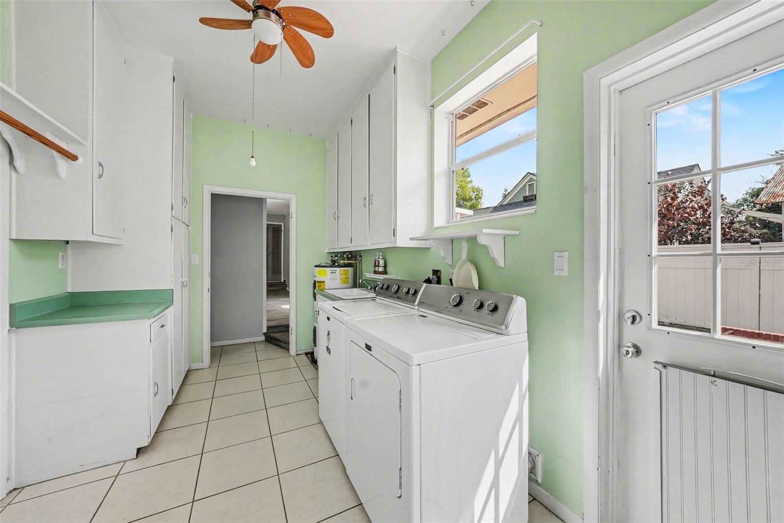 SCHOOL PARK - Residential