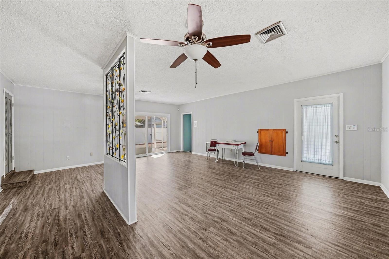 SCHOOL PARK - Residential