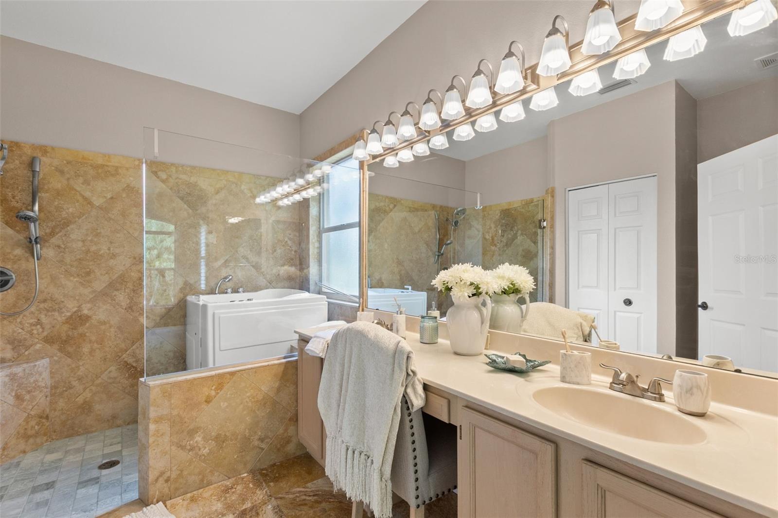 KINGSMILL - Residential