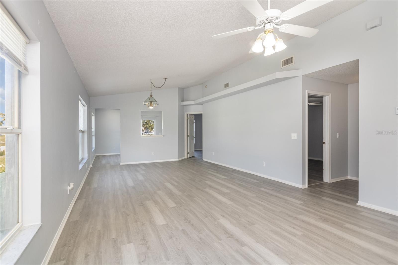 DANIELS CROSSING - Residential