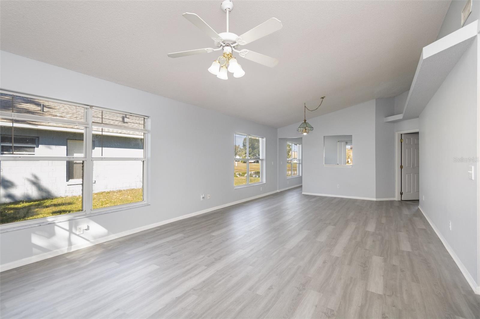 DANIELS CROSSING - Residential