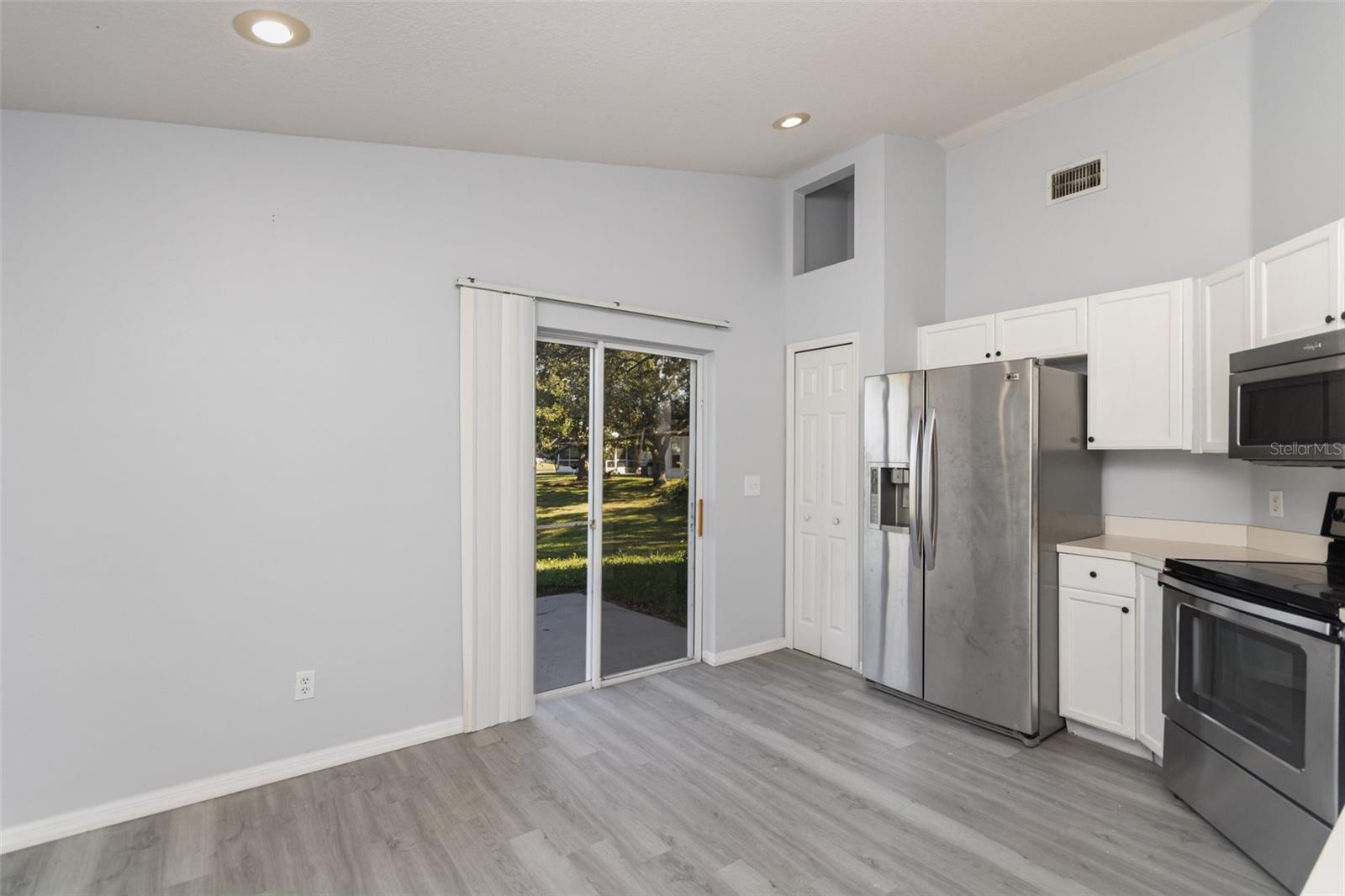 DANIELS CROSSING - Residential