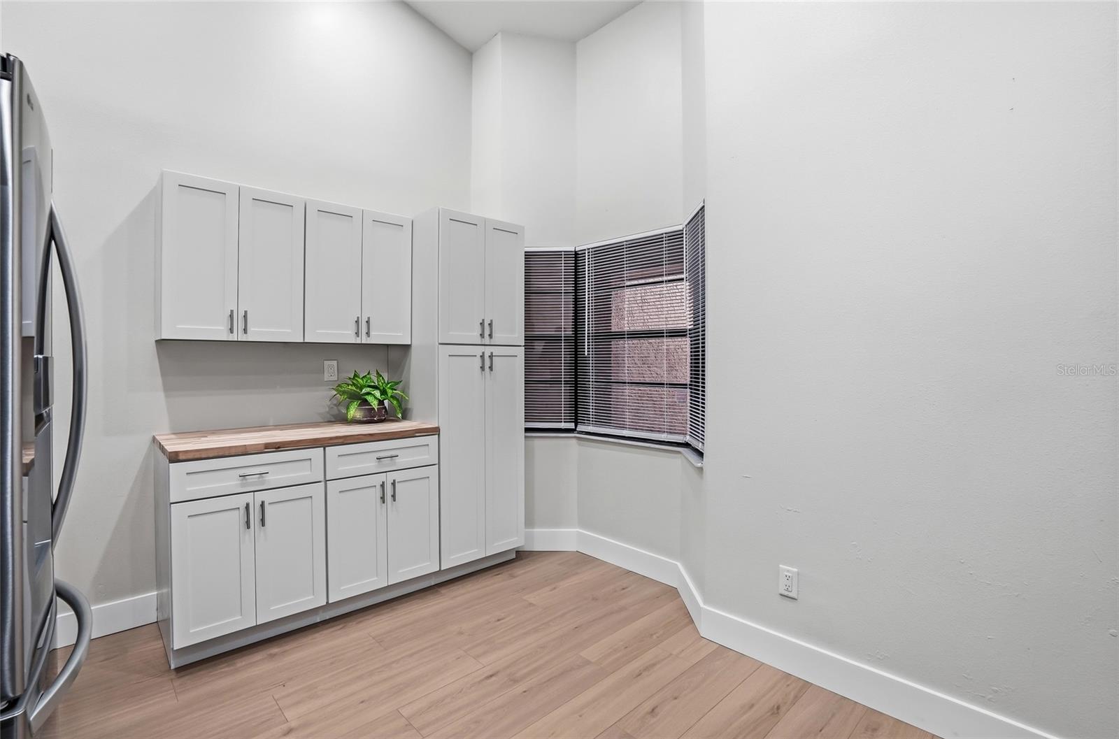 LAKE SEMINOLE VILLAGE - Residential