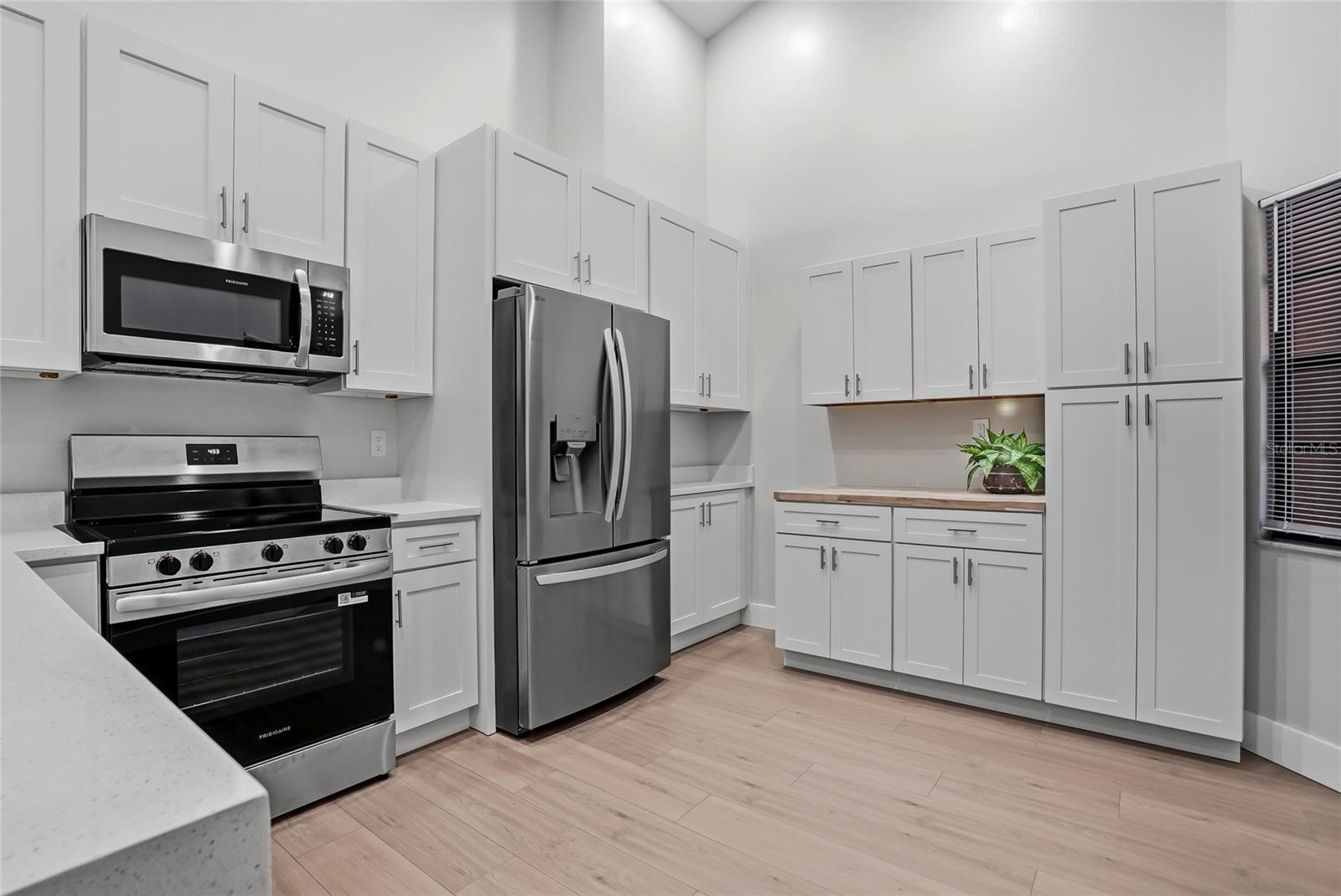 LAKE SEMINOLE VILLAGE - Residential